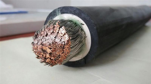 西瑪電機(jī)引線(xiàn)示例 西瑪電機(jī)引線(xiàn)示例